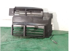 Recambio de rejilla delantera para ford focus iii sedán 1.0 ecoboost referencia OEM IAM F1EB8475 F1EB8475 F1EB8475
