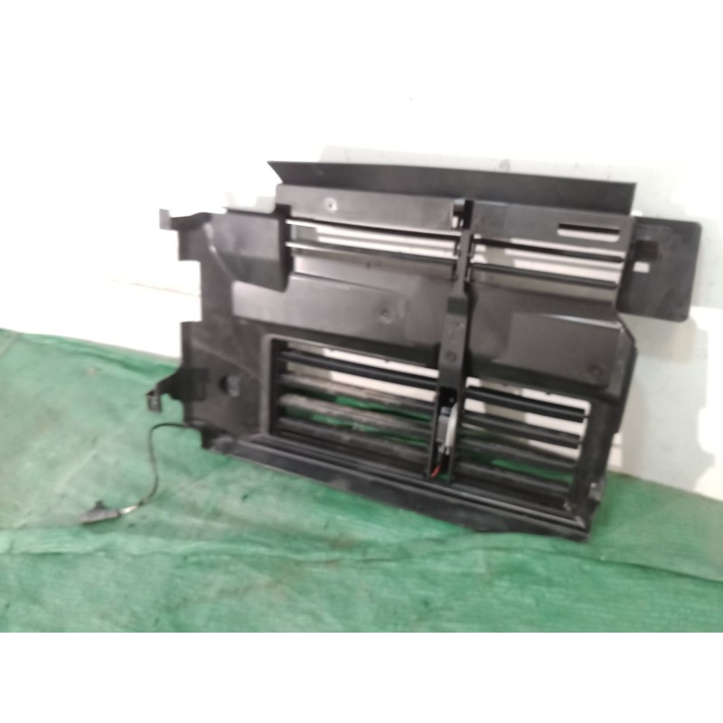 Recambio de rejilla delantera para ford focus iii sedán 1.0 ecoboost referencia OEM IAM F1EB8475 F1EB8475 F1EB8475