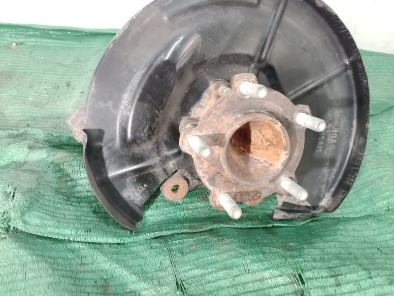 Recambio de mangueta trasera izquierda para mazda 3 (bm, bn) 2.0 referencia OEM IAM   