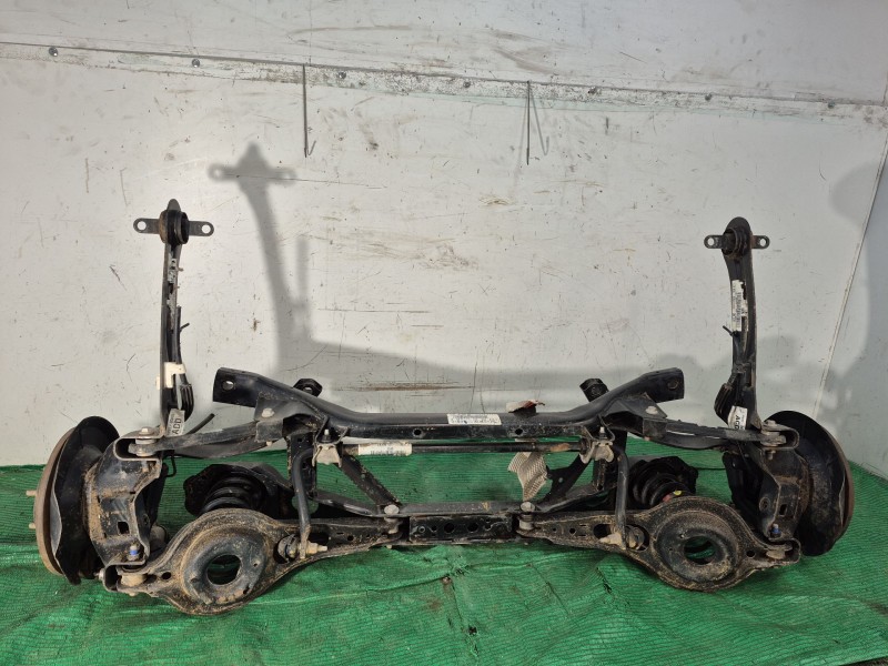 Recambio de puente delantero para ford focus iii 1.6 tdci referencia OEM IAM   