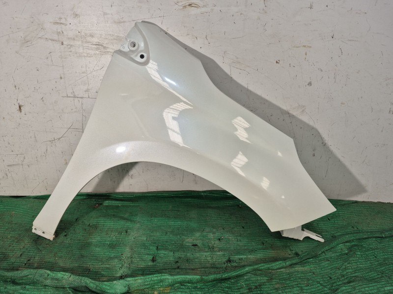 Recambio de aleta delantera derecha para kia xceed (cd) 1.6 crdi 136 referencia OEM IAM   