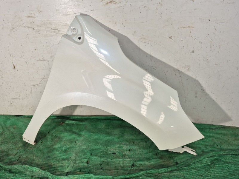 Recambio de aleta delantera derecha para kia xceed (cd) 1.6 crdi 136 referencia OEM IAM   