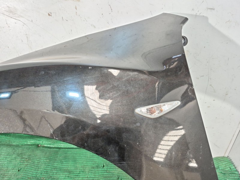 Recambio de aleta delantera izquierda para mazda 6 sedán (gh) 2.0 mzr (ghefp) referencia OEM IAM   