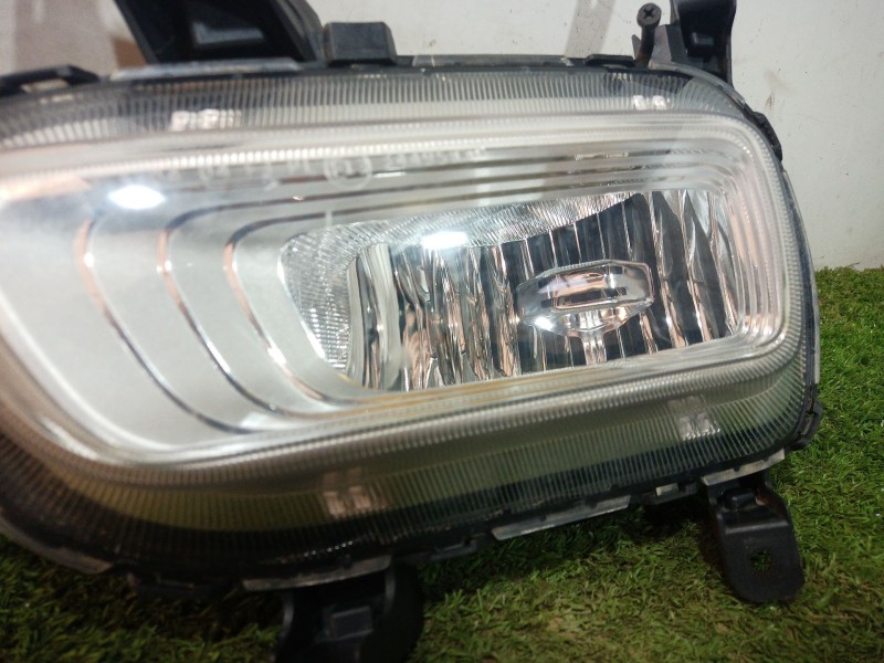 Recambio de faro antiniebla izquierdo para kia carens iv 1.7 crdi referencia OEM IAM   