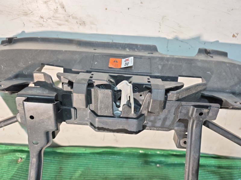 Recambio de panel frontal para mazda 6 sedán (gh) 2.0 mzr (ghefp) referencia OEM IAM   