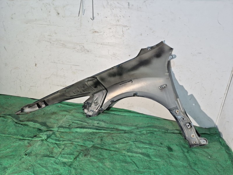 Recambio de aleta delantera derecha para mazda 6 sedán (gh) 2.0 mzr (ghefp) referencia OEM IAM   