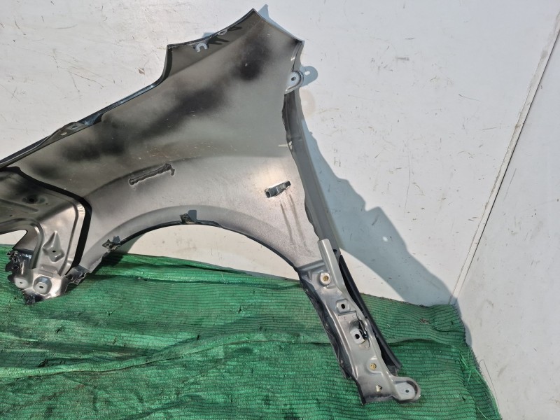 Recambio de aleta delantera derecha para mazda 6 sedán (gh) 2.0 mzr (ghefp) referencia OEM IAM   