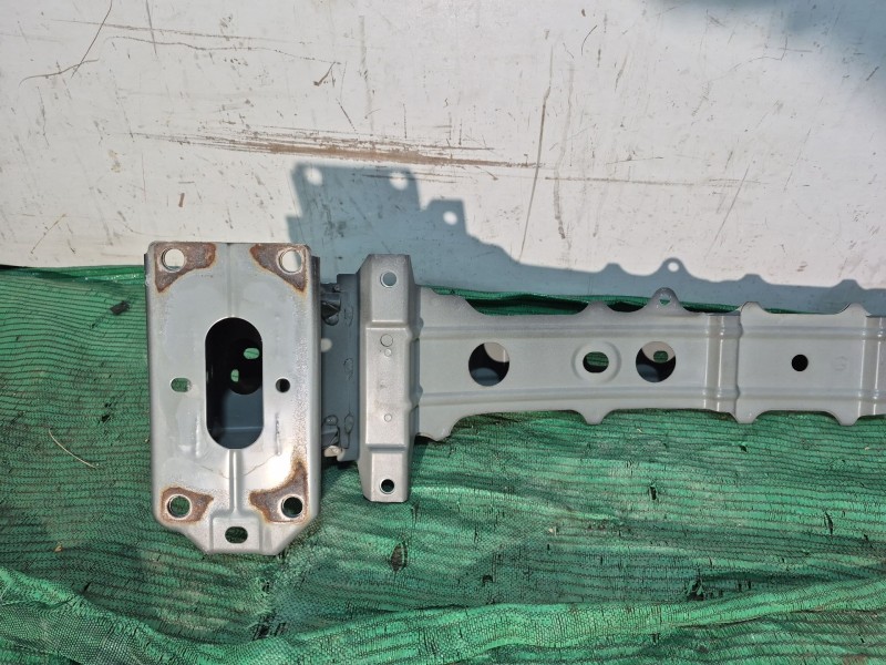 Recambio de refuerzo paragolpes delantero para mazda 6 sedán (gh) 2.0 mzr (ghefp) referencia OEM IAM   