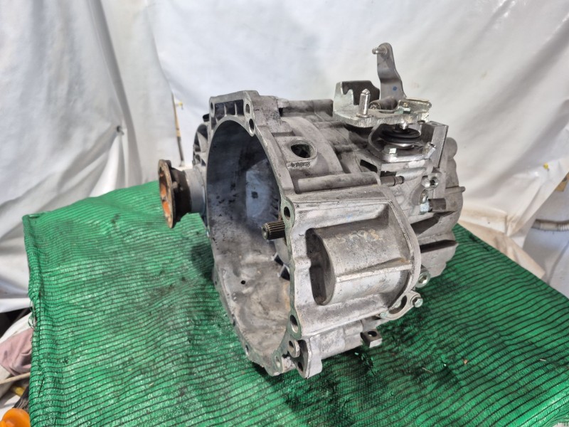 volkswagen golf iv (1j1) del año 2001