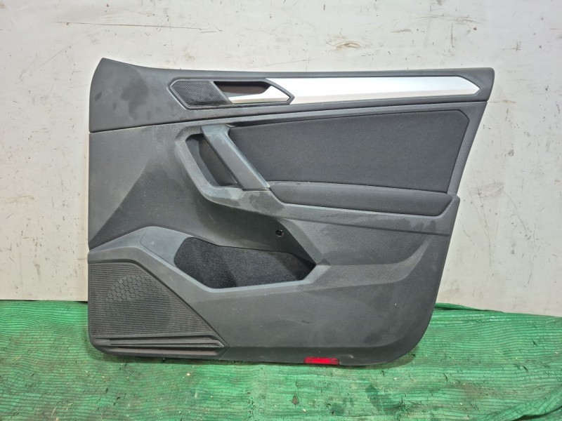 Recambio de guarnecido puerta delantera derecha para volkswagen tiguan (ad1, ax1) 1.5 tsi referencia OEM IAM   