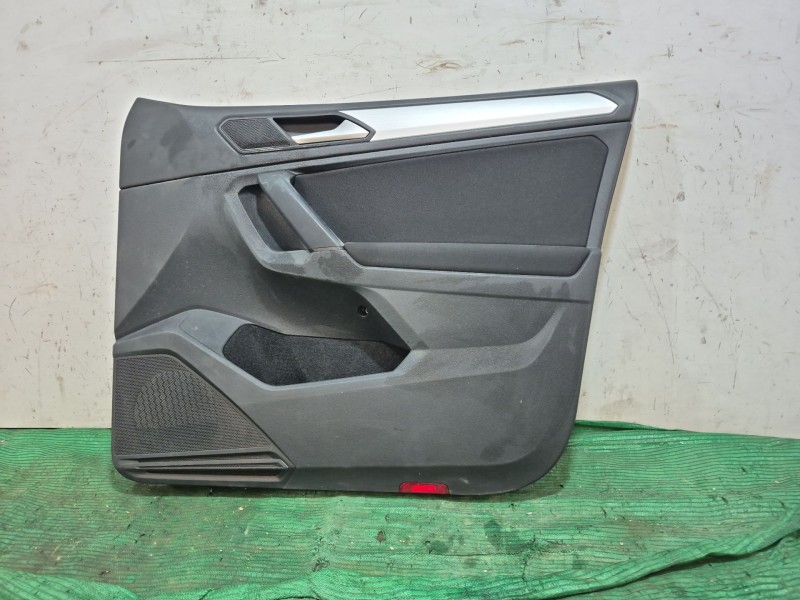 Recambio de guarnecido puerta delantera derecha para volkswagen tiguan (ad1, ax1) 1.5 tsi referencia OEM IAM   