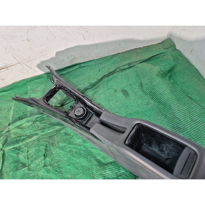 Recambio de consola central trasera para peugeot 2008 i (cu_) 1.6 hdi referencia OEM IAM   