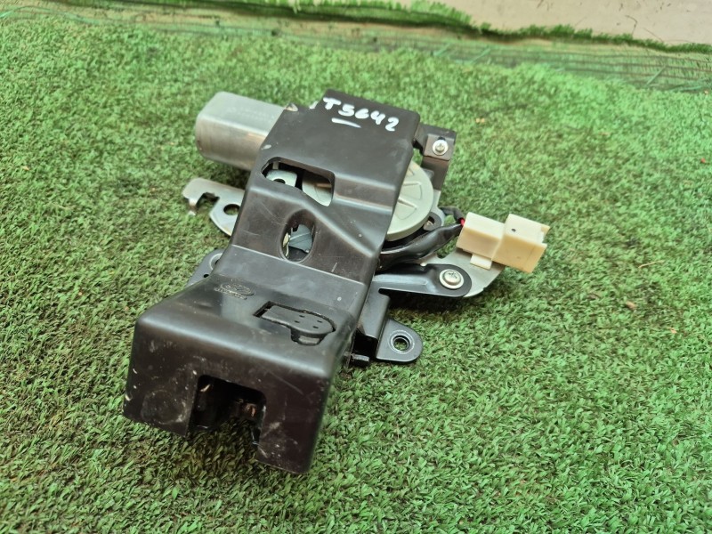 Recambio de motor limpia trasero para mazda 6 sedán (gh) 2.0 mzr (ghefp) referencia OEM IAM   