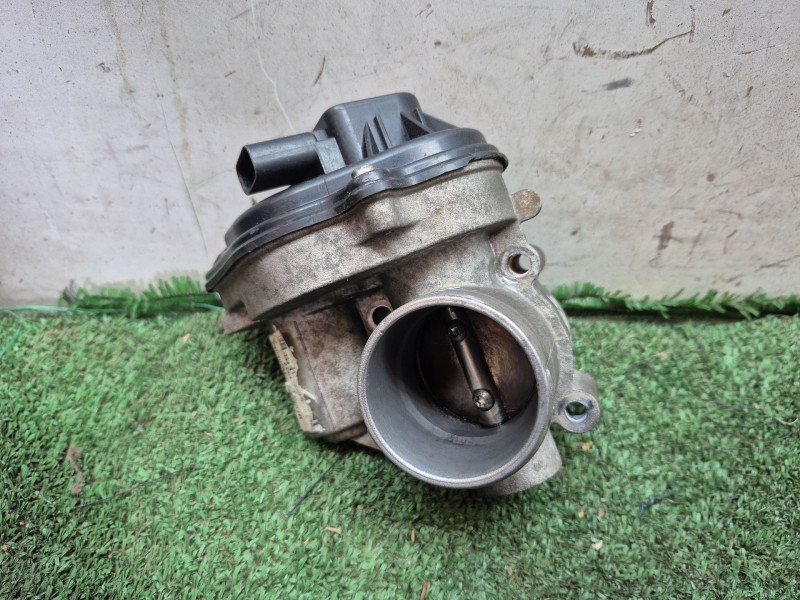 Recambio de caja mariposa para ford fiesta v (jh_, jd_) 1.6 16v referencia OEM IAM   