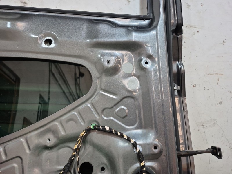 Recambio de puerta trasera izquierda para volkswagen tiguan (ad1, ax1) 1.5 tsi referencia OEM IAM   