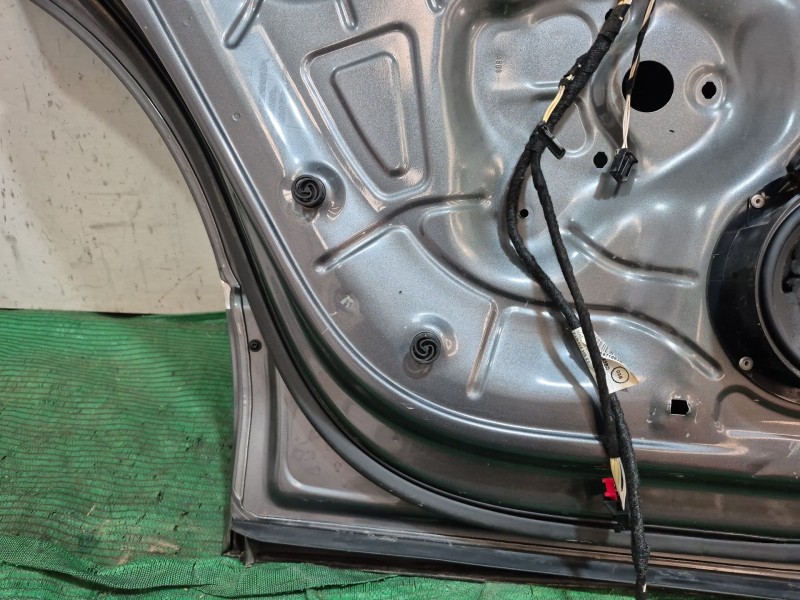 Recambio de puerta trasera izquierda para volkswagen tiguan (ad1, ax1) 1.5 tsi referencia OEM IAM   