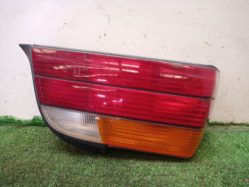 Recambio de piloto trasero izquierdo para bmw 3 coupé (e36) 318 is referencia OEM IAM 29540102 29540102 29540102