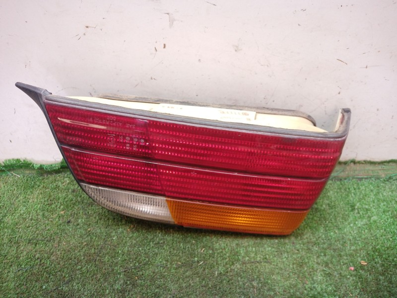 Recambio de piloto trasero izquierdo para bmw 3 coupé (e36) 318 is referencia OEM IAM 29540102 29540102 29540102