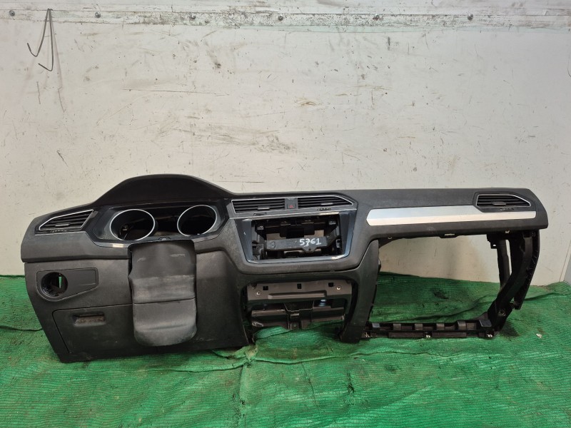 Recambio de salpicadero para volkswagen tiguan (ad1, ax1) 1.5 tsi referencia OEM IAM   