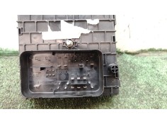 Recambio de caja reles / fusibles para audi q3 (8ub, 8ug) 2.0 tdi referencia OEM IAM    2