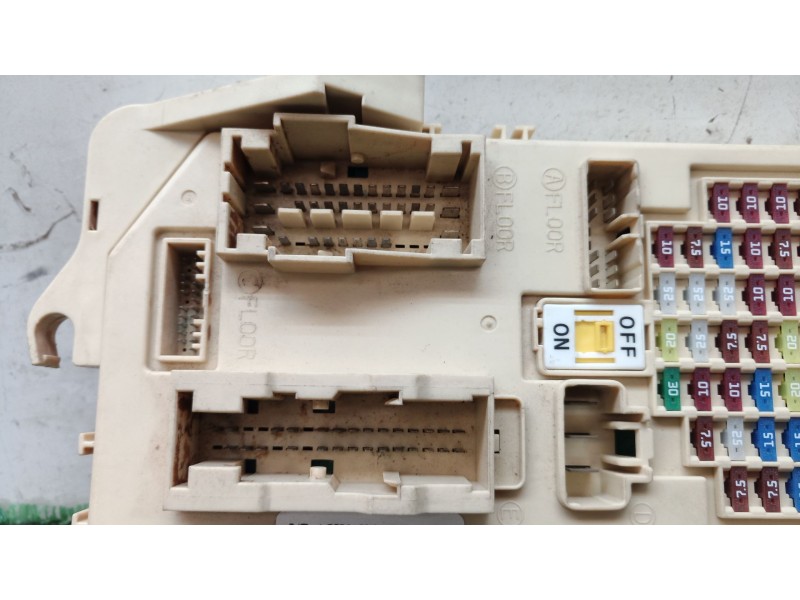 Recambio de caja reles / fusibles para hyundai i30 (gd) 1.4 referencia OEM IAM   