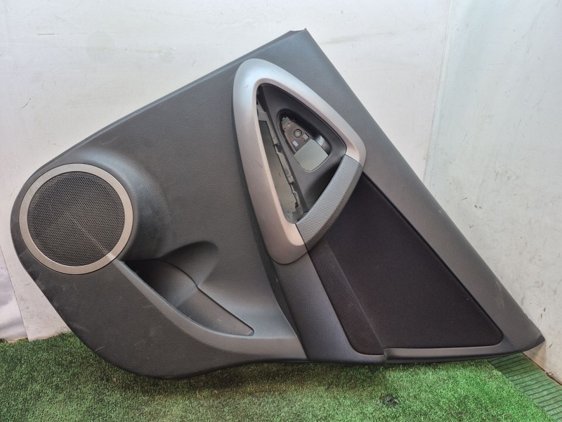 Recambio de guarnecido puerta trasera derecha para toyota rav 4 (a3) executive referencia OEM IAM   