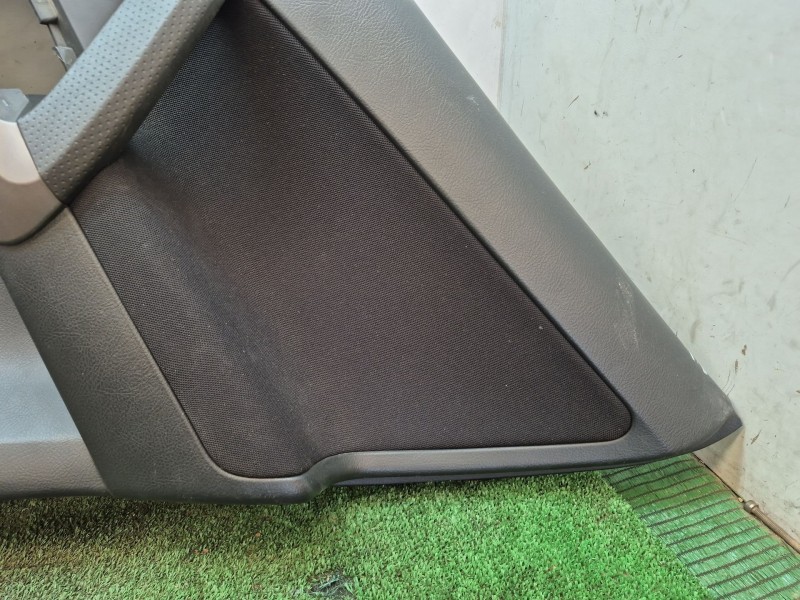 Recambio de guarnecido puerta trasera derecha para toyota rav 4 (a3) executive referencia OEM IAM   