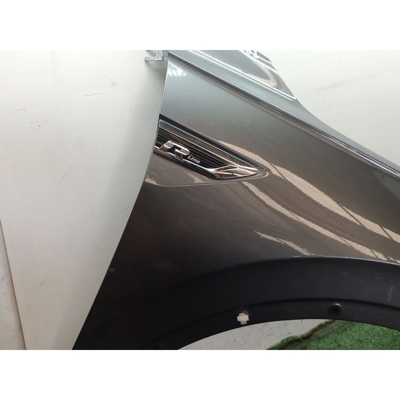 Recambio de aleta delantera derecha para volkswagen tiguan (ad1, ax1) 1.5 tsi referencia OEM IAM   