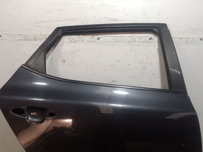 Recambio de puerta trasera derecha para kia cee´d (jd) 1.4 crdi 90 referencia OEM IAM   