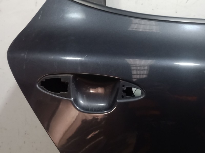 Recambio de puerta trasera derecha para kia cee´d (jd) 1.4 crdi 90 referencia OEM IAM   