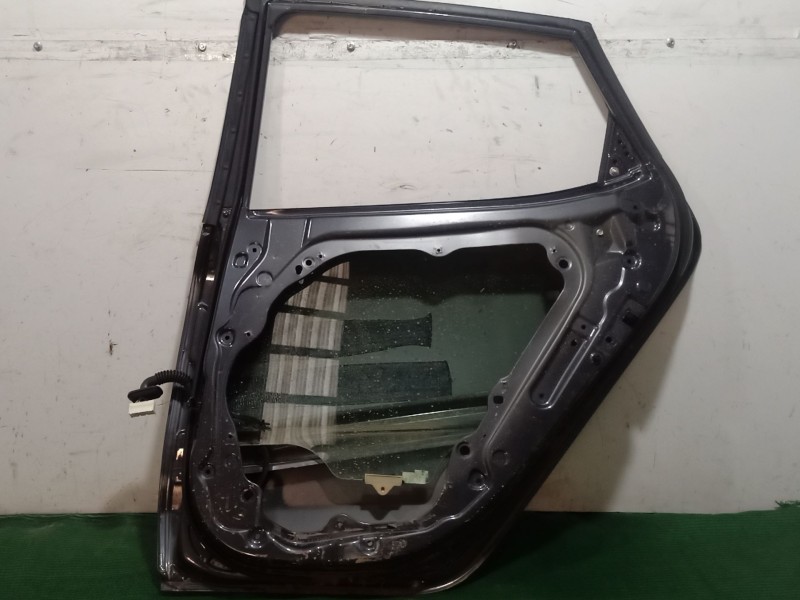 Recambio de puerta trasera derecha para kia cee´d (jd) 1.4 crdi 90 referencia OEM IAM   