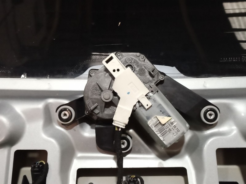 Recambio de porton trasero para peugeot 307 sw (3h) 1.6 16v referencia OEM IAM   