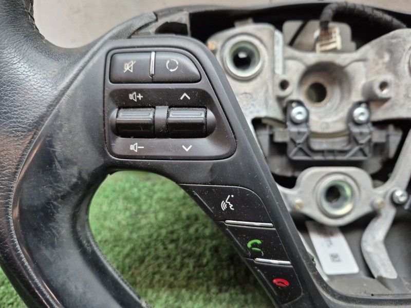 Recambio de volante para kia cee´d (jd) 1.4 crdi 90 referencia OEM IAM   