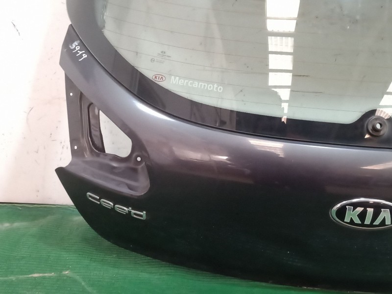 Recambio de porton trasero para kia cee´d (jd) 1.4 crdi 90 referencia OEM IAM   