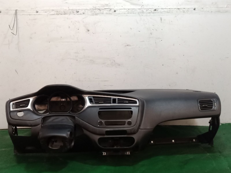 Recambio de salpicadero para kia cee´d (jd) 1.4 crdi 90 referencia OEM IAM   
