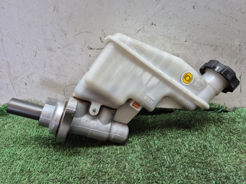 Recambio de bomba freno para kia cee´d (jd) 1.4 crdi 90 referencia OEM IAM   