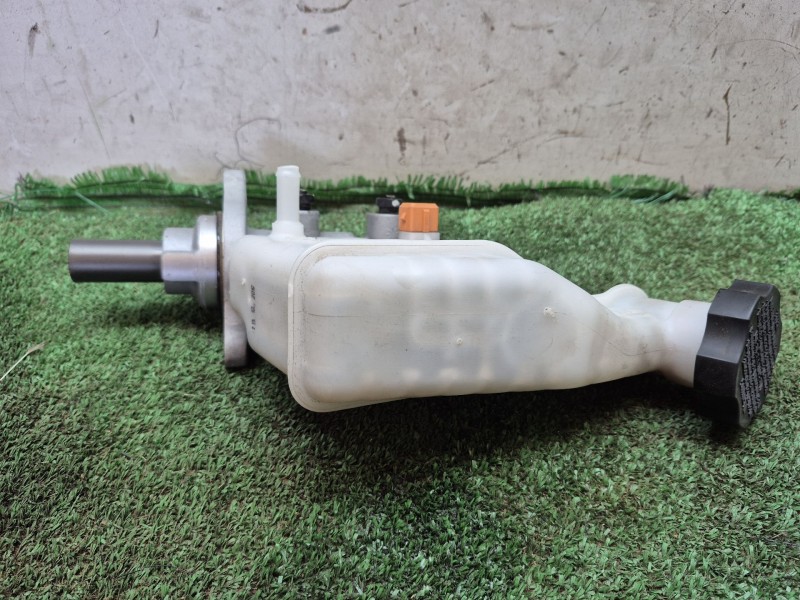 Recambio de bomba freno para kia cee´d (jd) 1.4 crdi 90 referencia OEM IAM   