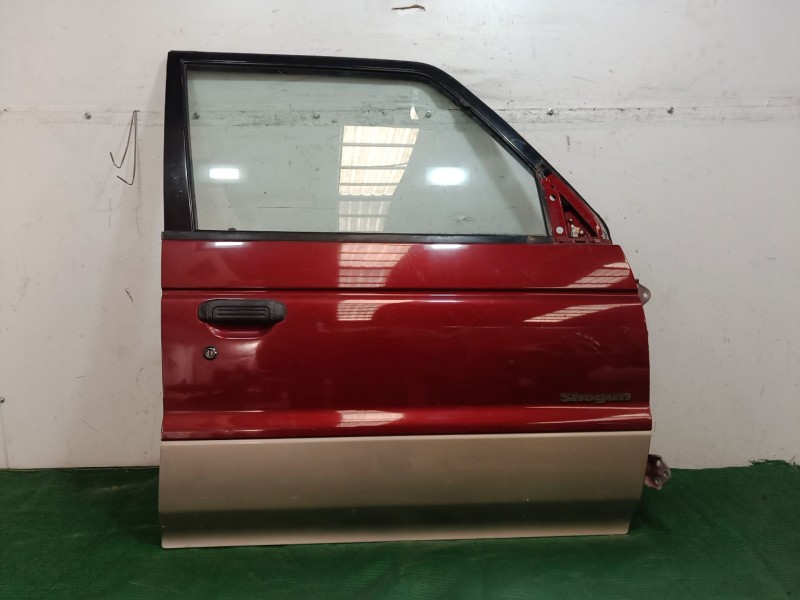 Recambio de puerta delantera derecha para mitsubishi montero (v60/v70) referencia OEM IAM    Recambio de puerta delantera derecha para mitsubishi montero (v60/v70) referencia OEM IAM