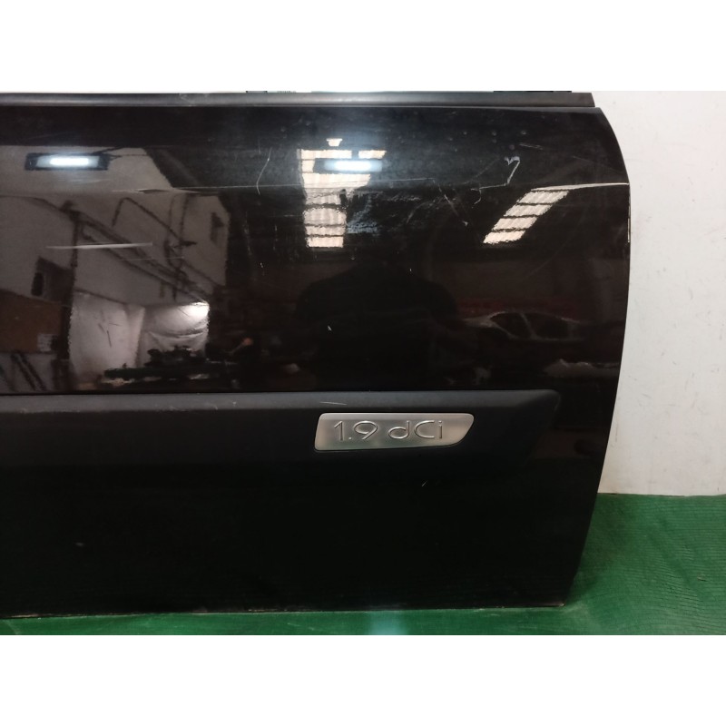 Recambio de puerta delantera derecha para renault grand scénic ii (jm0/1_) 1.9 dci (jm14) referencia OEM IAM   