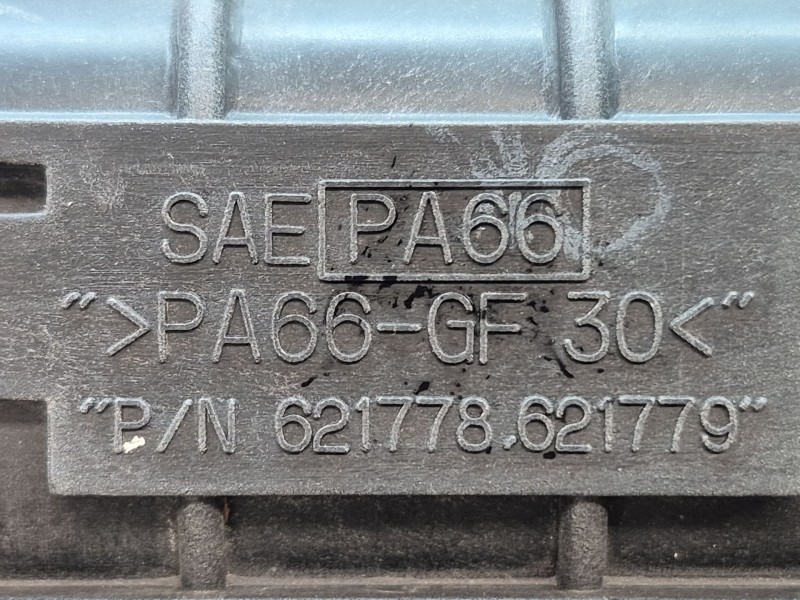 Recambio de radiador agua para ssangyong rodius i 2.7 xdi referencia OEM IAM 621778621779 621778621779 621778621779