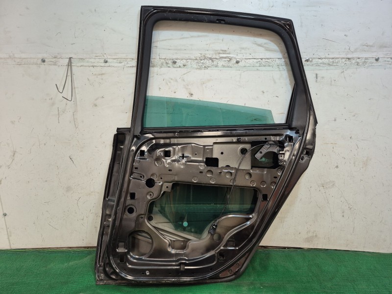 Recambio de puerta trasera derecha para renault grand scénic ii (jm0/1_) 1.9 dci (jm14) referencia OEM IAM   