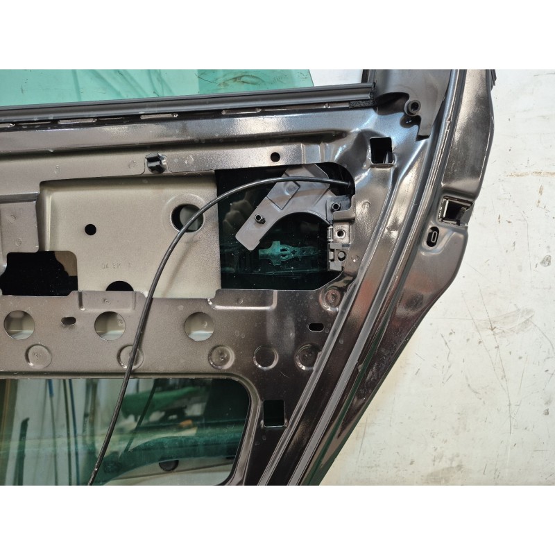 Recambio de puerta trasera derecha para renault grand scénic ii (jm0/1_) 1.9 dci (jm14) referencia OEM IAM   