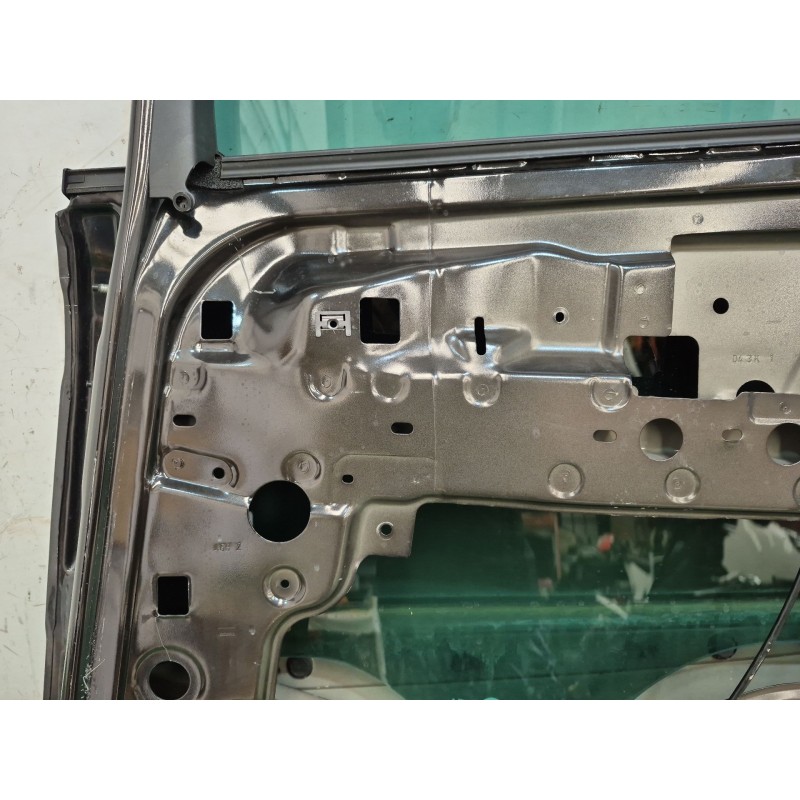 Recambio de puerta trasera derecha para renault grand scénic ii (jm0/1_) 1.9 dci (jm14) referencia OEM IAM   