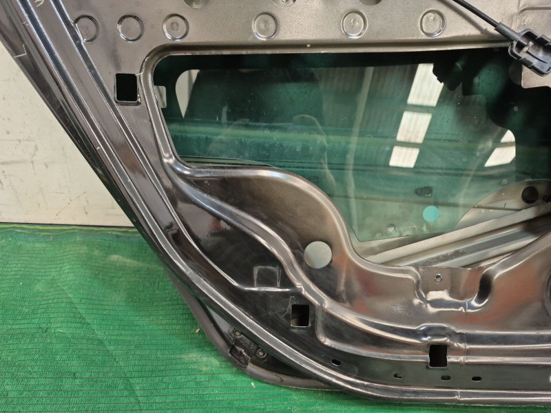 Recambio de puerta trasera izquierda para renault grand scénic ii (jm0/1_) 1.9 dci (jm14) referencia OEM IAM   