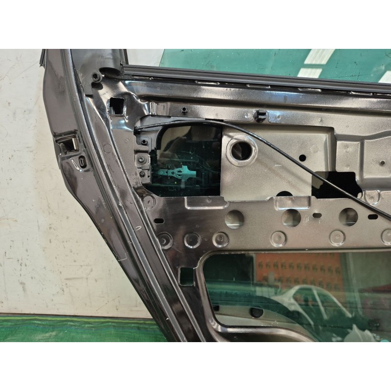 Recambio de puerta trasera izquierda para renault grand scénic ii (jm0/1_) 1.9 dci (jm14) referencia OEM IAM   