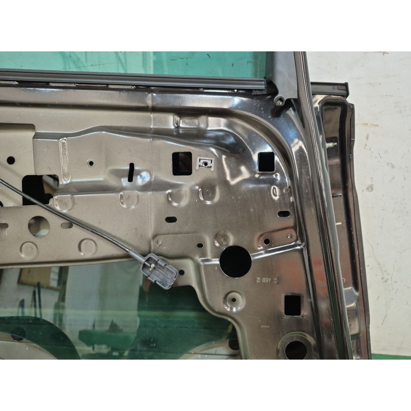 Recambio de puerta trasera izquierda para renault grand scénic ii (jm0/1_) 1.9 dci (jm14) referencia OEM IAM   