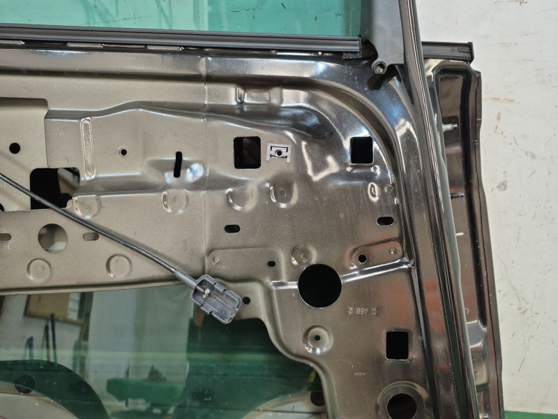 Recambio de puerta trasera izquierda para renault grand scénic ii (jm0/1_) 1.9 dci (jm14) referencia OEM IAM   