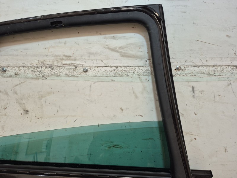 Recambio de puerta trasera izquierda para renault grand scénic ii (jm0/1_) 1.9 dci (jm14) referencia OEM IAM   