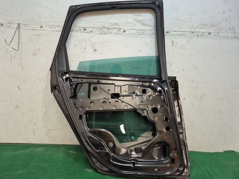 Recambio de puerta trasera izquierda para renault grand scénic ii (jm0/1_) 1.9 dci (jm14) referencia OEM IAM   