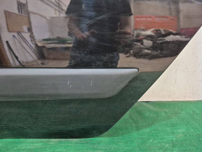 Recambio de puerta trasera izquierda para renault grand scénic ii (jm0/1_) 1.9 dci (jm14) referencia OEM IAM   